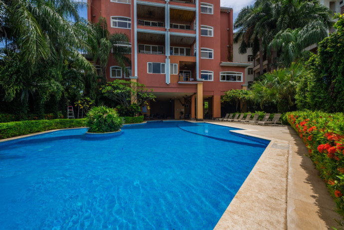 condominio-de-2-dormitorios-y-2-banos-en-playa-langosta-tamarindo-guanacaste-big-0