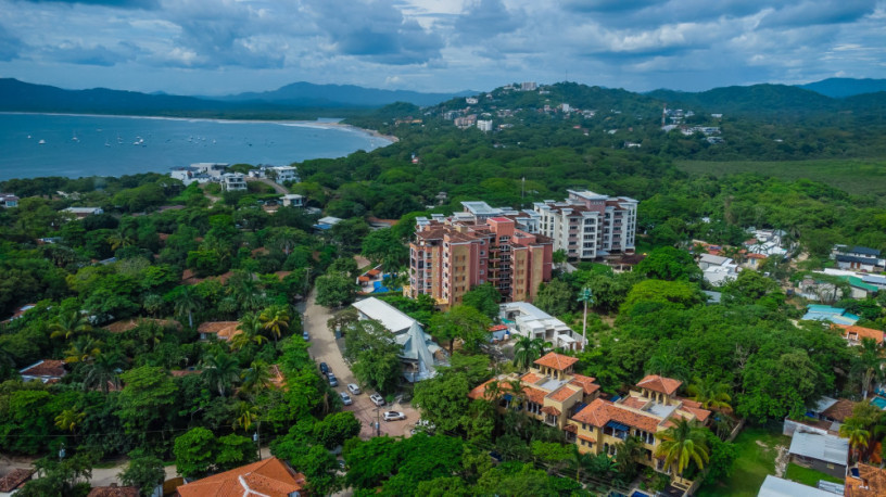 condominio-de-2-dormitorios-y-2-banos-en-playa-langosta-tamarindo-guanacaste-big-4