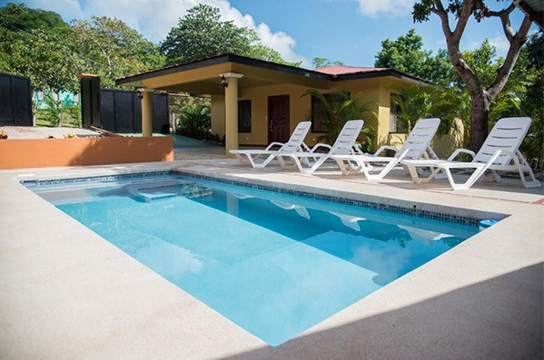 casa-con-piscina-en-lajas-de-matapalo-guanacaste-costa-rica-big-1