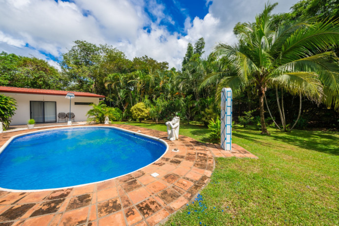 casa-con-piscina-y-apartamento-en-villarreal-guancaste-big-4