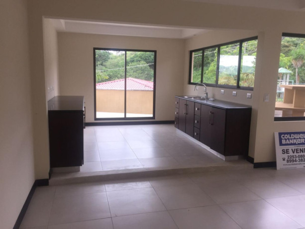 casa-en-residencial-tres-rios-124000-big-1