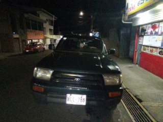 SE VENDE 4RUNNER 98