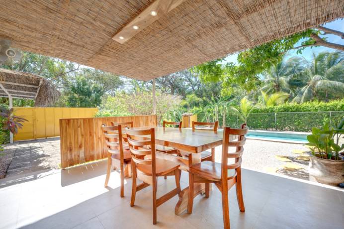 casa-con-piscina-2-apartamentos-con-piscina-en-la-josefina-big-3