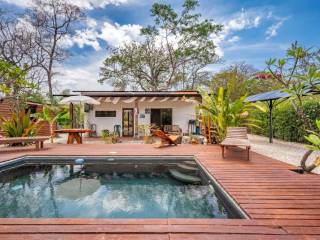 eco-friendly-property-with-house-studio-pool-just-3-minutes-from-tamarindo