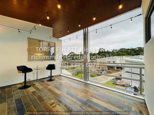 espectacular-casa-de-tres-pisos-en-condominio-la-floresta-big-2