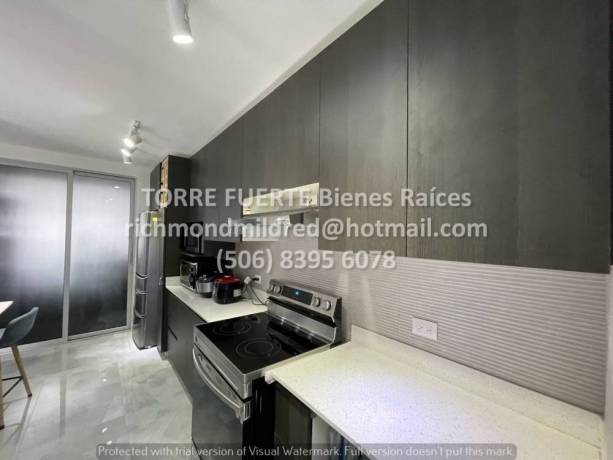 espectacular-casa-de-tres-pisos-en-condominio-la-floresta-big-3