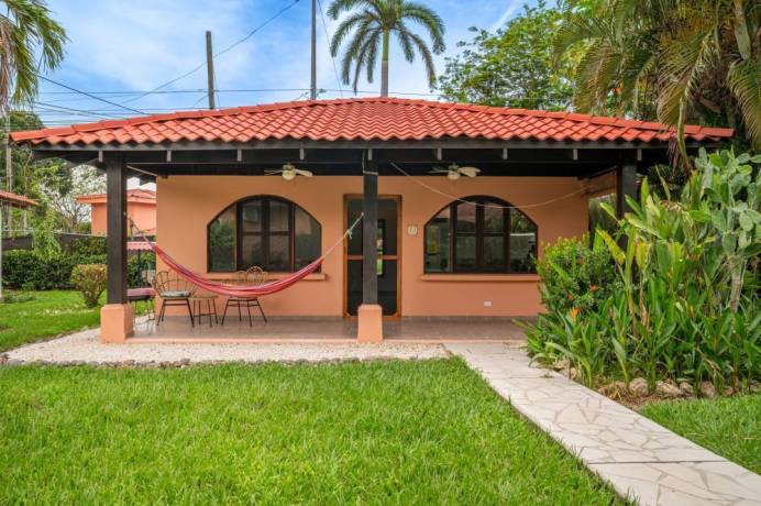 casa-renovada-cerca-del-mar-en-flamingopotrero-villagio-1-big-0