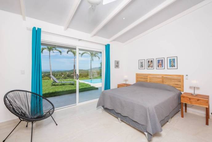 villa-de-lujo-con-vistas-panoramicas-al-pacifico-y-potencial-comercial-big-3