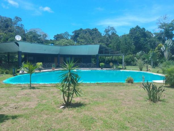 casa-en-talamanca-playa-cocles-limon-480000-big-0