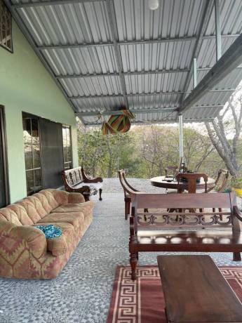 propiedad-de-5900-m2-con-vista-a-la-montana-y-casa-de-3-habitaciones-big-1