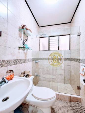 preciosa-casa-con-excelentes-acabados-en-residencial-tatizcu-en-caballo-blanco-cartago-big-1