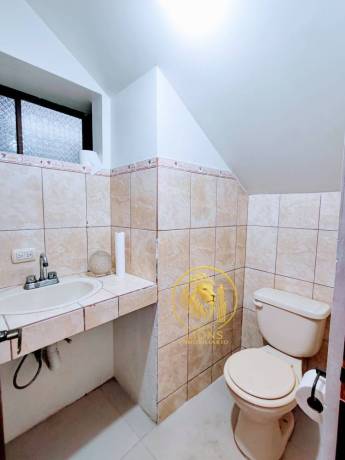 moderna-casa-con-excelente-ubicacion-en-barrio-el-molino-cartago-big-0