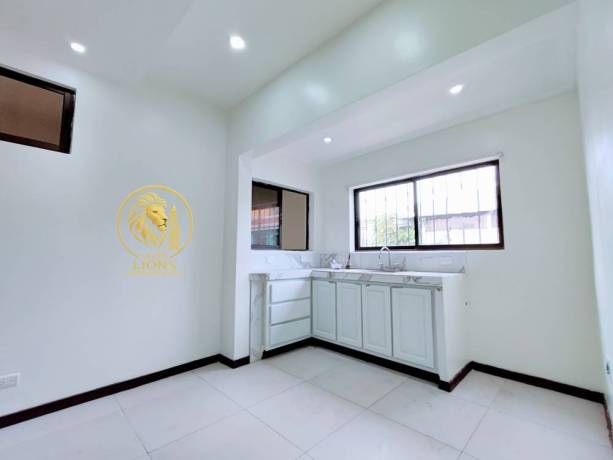 moderna-casa-con-excelente-ubicacion-en-barrio-el-molino-cartago-big-3