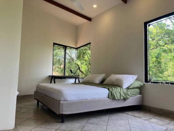 oasis-natural-con-potencial-de-expansion-cerca-de-tamarindo-y-huacas-big-2