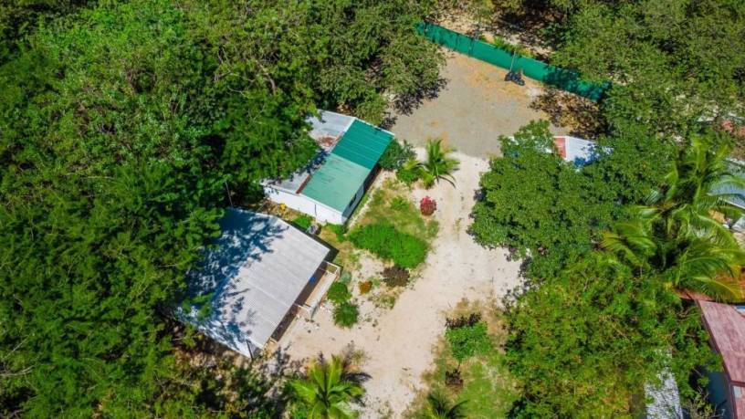 3-casas-en-gran-terreno-y-posibilidad-de-desarrollo-big-4