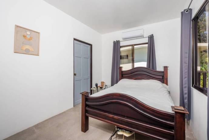 3-casas-en-gran-terreno-y-posibilidad-de-desarrollo-big-1