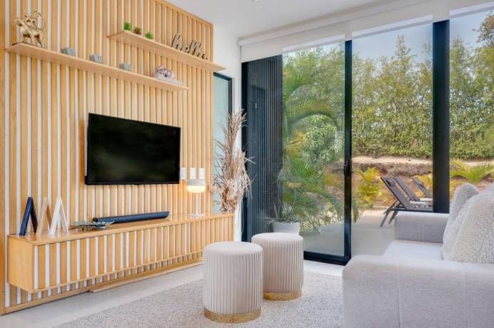casa-y-estudio-cada-uno-con-piscina-cerca-de-puerto-viejo-big-1