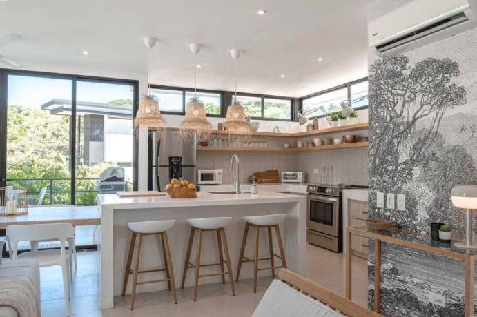 casa-y-estudio-cada-uno-con-piscina-cerca-de-puerto-viejo-big-1