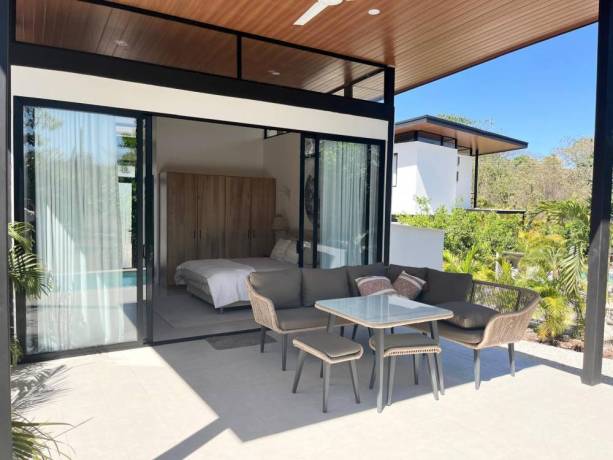 casa-y-estudio-cada-uno-con-piscina-cerca-de-puerto-viejo-big-4