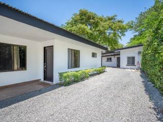 casa-apartamento-en-huacas-con-excelente-retorno-y-ubicacion-estrategica