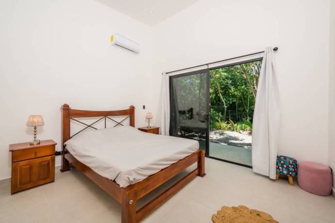 tu-oasis-bohemio-en-guanacaste-con-piscina-y-amplio-jardin-big-1