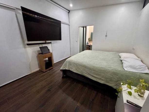 casa-elevada-en-terreno-de-672-m2-a-15-min-de-playa-negra-big-2