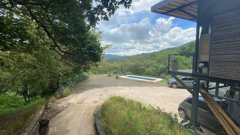 casa-con-piscina-y-vista-panoramica-a-las-montanas-de-tamarindo-y-playa-grande-big-4