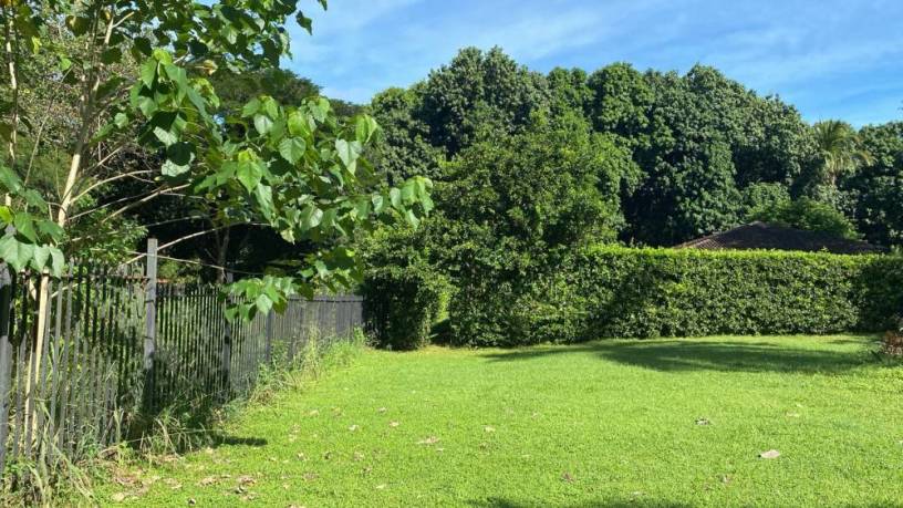 terreno-comercial-y-residencial-listo-para-construir-ubicado-en-jerusalen-una-tranquila-zona-residencial-a-solo-5-minutos-de-playa-tamarindo-big-2