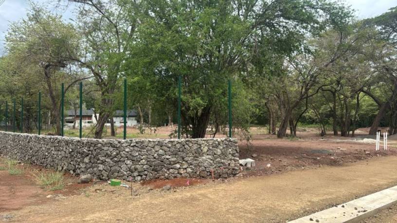lotes-residenciales-en-comunidad-privada-cerca-de-tamarindo-big-0