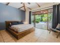 amplia-casa-de-3-habitaciones-con-piscina-cerca-de-tamarindo-small-2