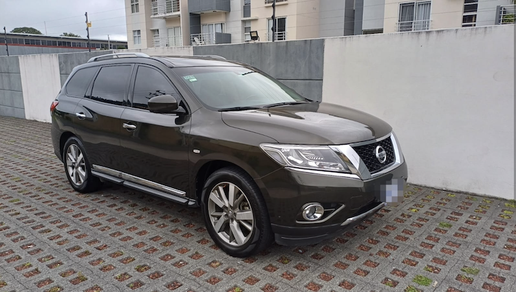 nissan-pathfinder-le-limiteh-edition-big-0