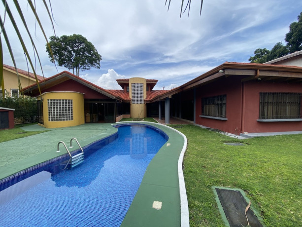 casa-amplia-santo-domingo-heredia-650000-big-3